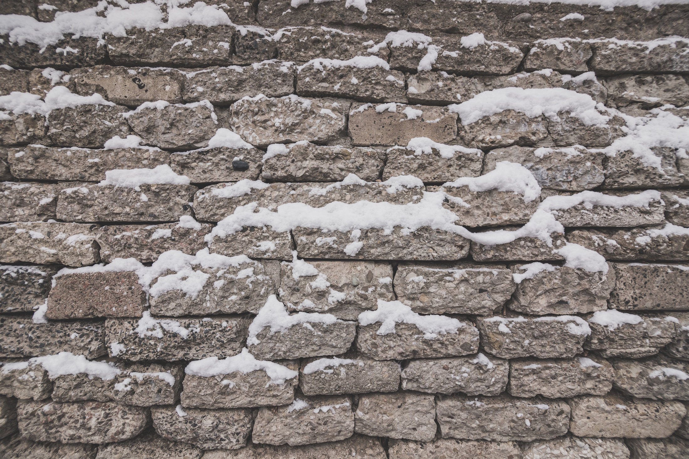 grey-brick-with-snow.jpg